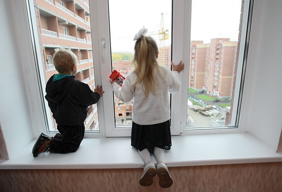 Установка детского замка BSL (БСЛ) на окна и двери | Ремонт Окон Витебск